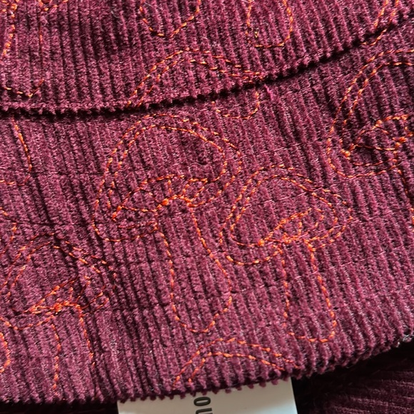 *NWT* MUSHROOM CORDUROY BUCKET HAT FROM URBAN OUTFITTERS 🍄 - Picture 6 of 6